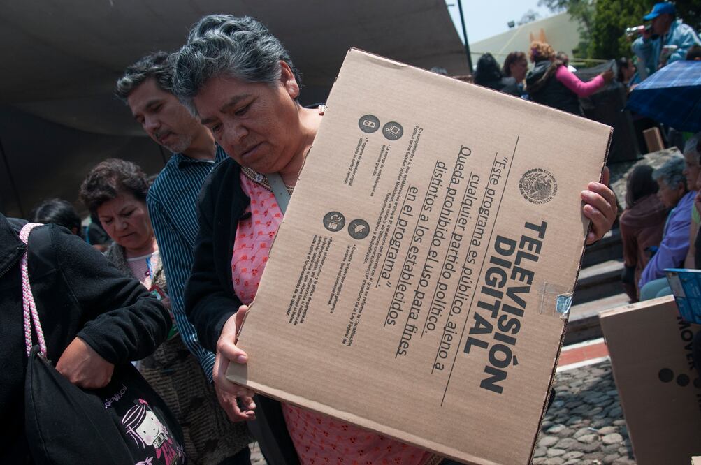 El funcionario indicó que se cumple con lo que marca la ley en la entrega de aparatos. /Archivo - EL UNIVERSAL