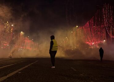 Registran saqueos entre protestas de los "chalecos amarillos" en París