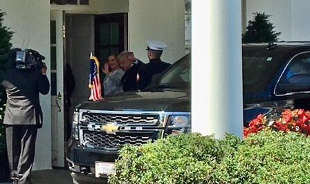 Llega AMLO a su reunión con Biden en Washington