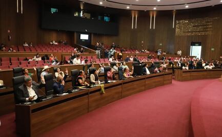 Congreso de Oaxaca aprueba desaparición del órgano de transparencia; PRI presenta iniciativa para adelantar consulta de revocación de mandato