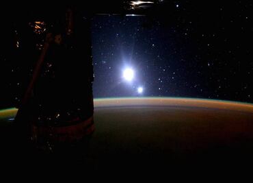 Capturan imagen de la Tierra, la Luna y Venus