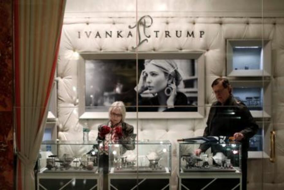 Ivanka Trump cierra su línea de ropa para enfocarse en la Casa Blanca