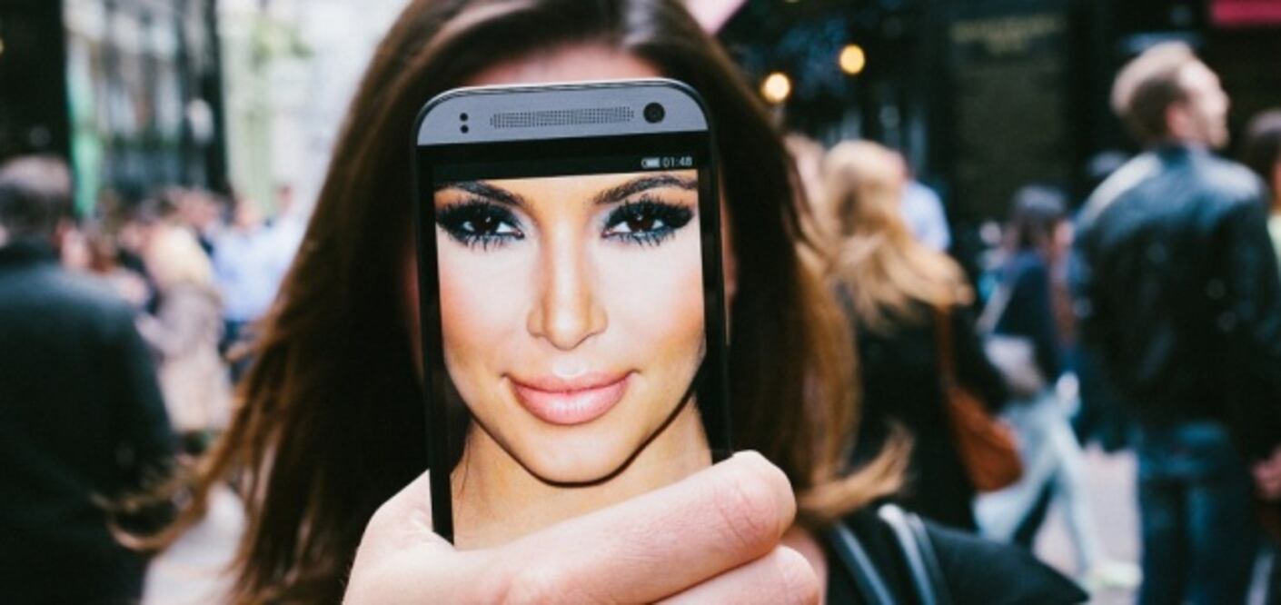 Los selfies pasaron de moda para dejar su sitio a los phonies