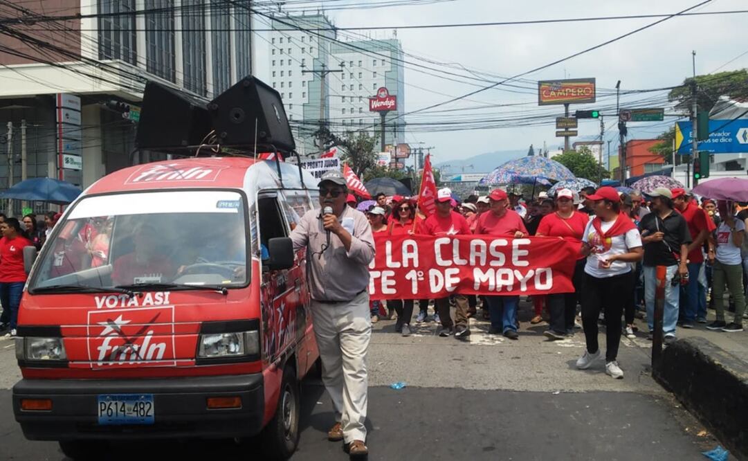 Organizaciones de trabajadores de Honduras desfilaron este miércoles en Tegucigalpa, para recordar el Día Internacional de los Trabajadores. Fotos: La Tribuna