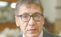 Armando González Torres ingresa a la Academia Mexicana de la Lengua