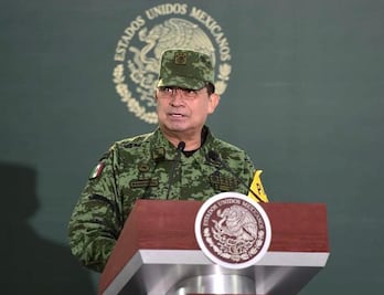 AMLO celebra regreso del secretario de Defensa tras superar Covid