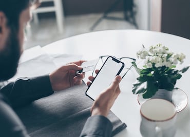 Estafan en Sonora usando inteligencia artificial para clonar voces; alertan sobre nueva modalidad de fraude