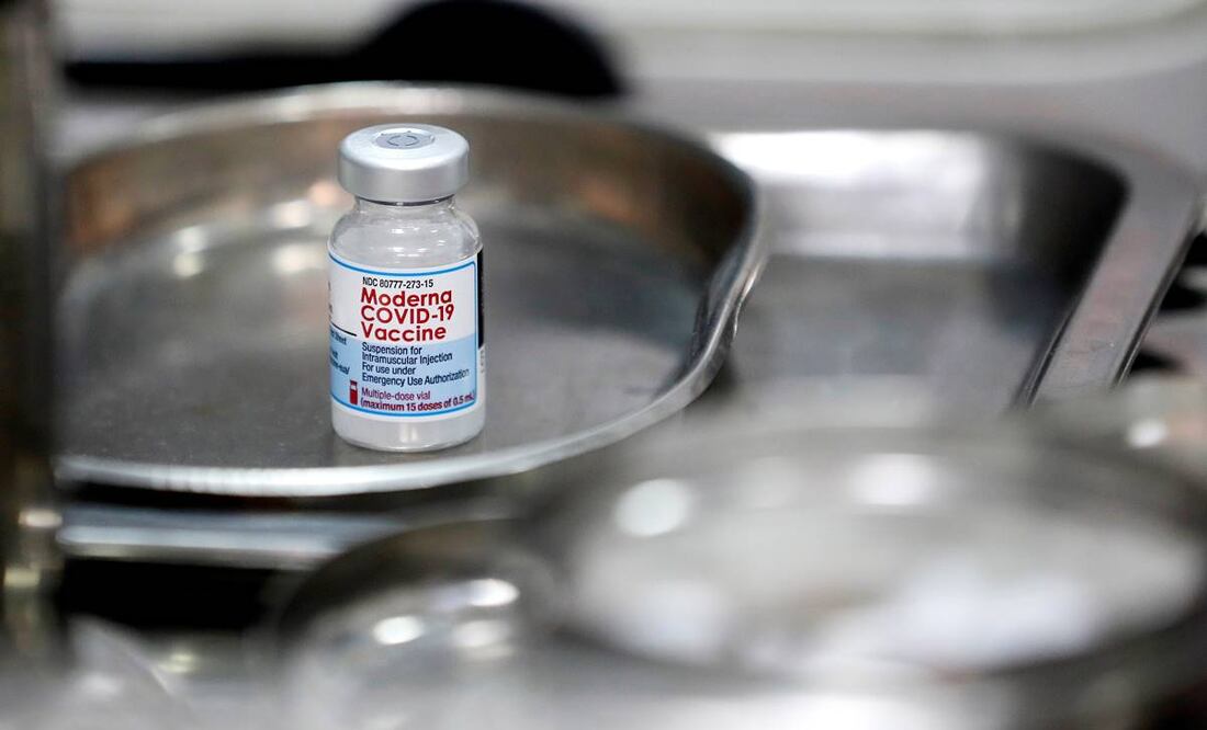 Las autoridades niponas consideran ambos casos como "sospechosos" de ser una reacción a la vacuna. Foto: EFE