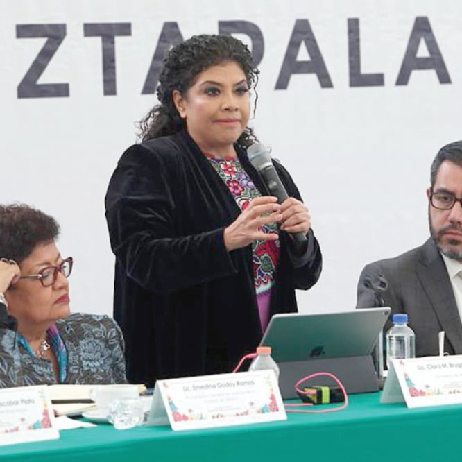 En conferencia de prensa, la alcaldesa Clara Brugada señaló que “En 2015 se cometieron 26 mil delitos y para 2018 cerramos con 34 mil, más de 8 mil. Terminamos este año con 105 homicidios más que en 2015”. (ESPECIAL)