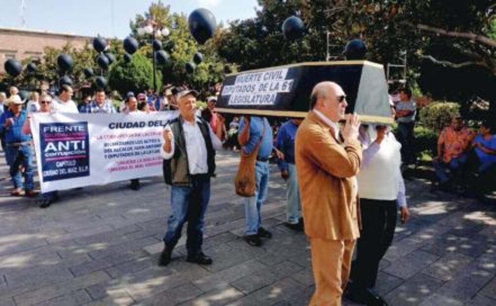 Diputados de Guanajuato se despiden con un millón de pesos