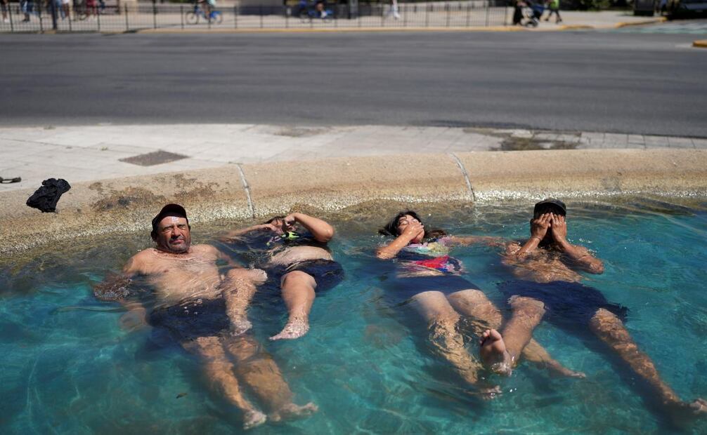 El calor ha causado interrupciones en el suministro eléctrico, afectando a más de 70,000 usuarios. (16/01/25) Foto: AP