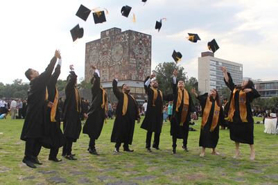 ¿Por qué usar la toga y el birrete? 