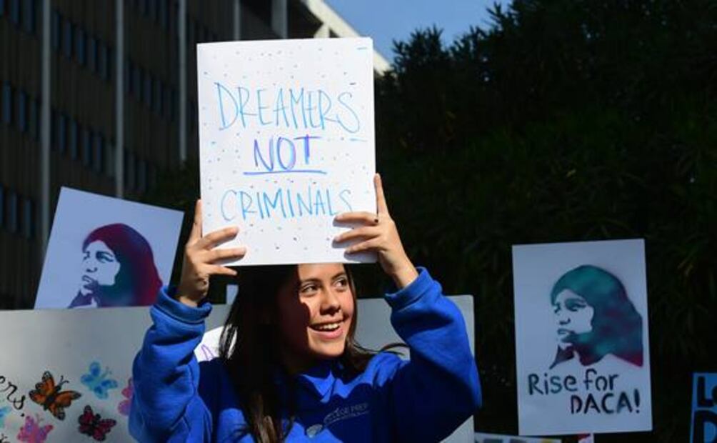 Las claves del programa migratorio DACA que Trump busca cancelar