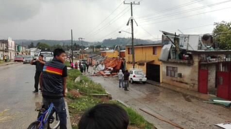 Tromba daña 70 viviendas en Chiapas