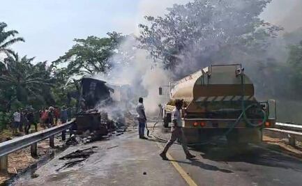 Choque entre dos tráileres deja dos muertos en Chiapas