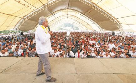 Pobladores en Chiapas interceptan otra vez a AMLO