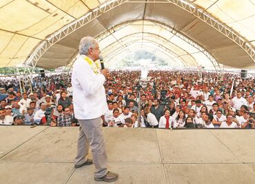 Pobladores en Chiapas interceptan otra vez a AMLO