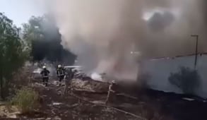 Incendio en predio con llantas provoca densa nube de humo en Huehuetoca; Bomberos controlan el fuego sin reporte de heridos