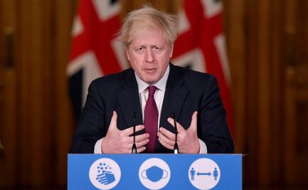 Johnson establece duras restricciones navideñas en Inglaterra
