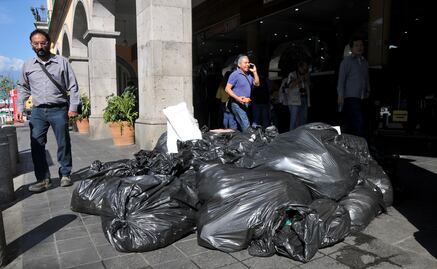 Xalapa, en crisis por basura y mal estado de las calles