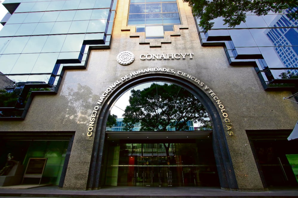 El Conahcyt reveló que de 3 mil programas de posgrado que integran el SNP, sólo 541 de universidades públicas y 21 de privadas son prioritarios. Foto: Archivo / El Universal