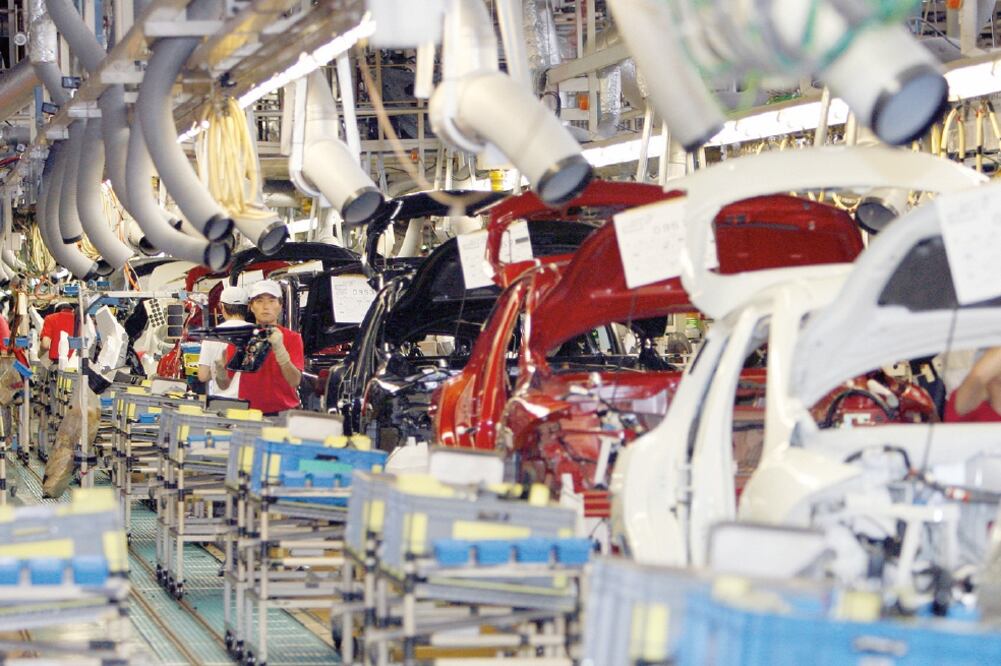 De acuerdo con expertos, entre más abierta esté la industria de un país, más oportunidades hay de conectarse a la cadena de valor (ARCHIVO EL UNIVERSAL)