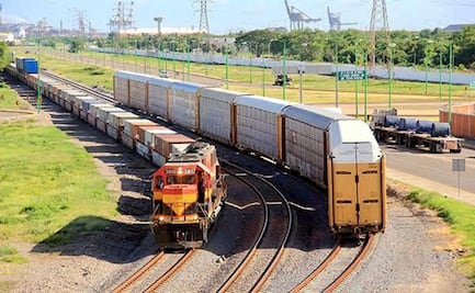 Aduanas amplían horario ante bloqueo de vías férreas en Michoacán