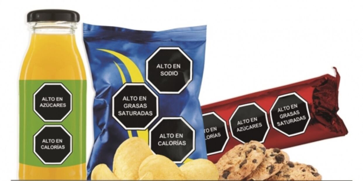 Avalan etiquetado en comida chatarra