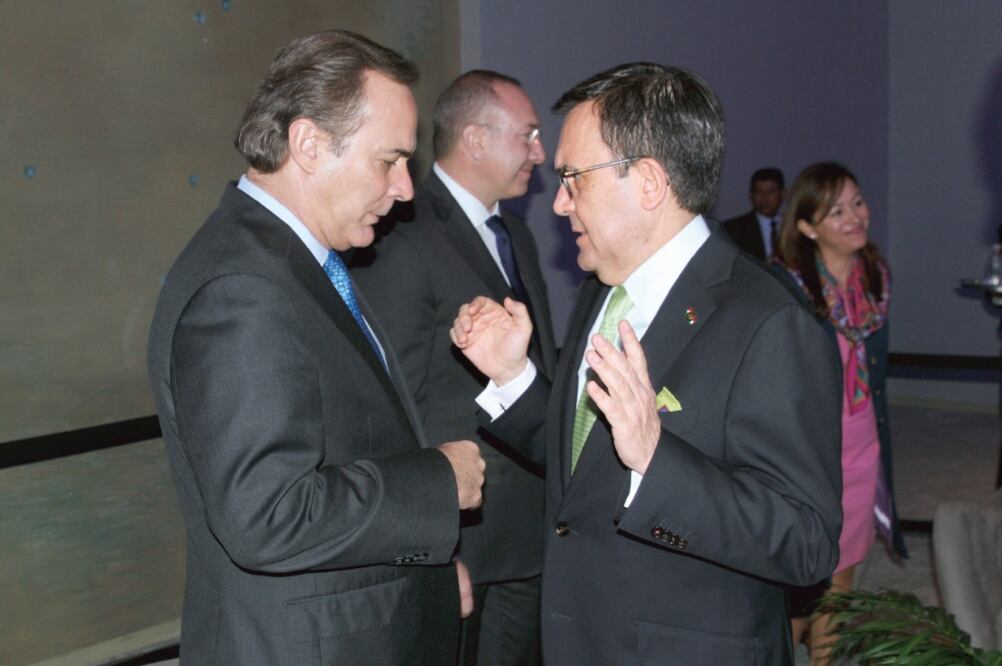 Juan Pablo Castañón, presidente del Consejo Coordinador Empresarial (CCE), e Ildefonso Guajardo, secretario de Economía, coincidieron en el Foro Forbes Reinventando México, en el cual se abordaron las negociaciones del TLCAN. (MOISÉS PABLO.CUARTOSCURO)