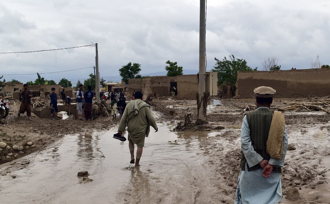 Las inundaciones en Afganistán han provocado la muerte de cientos de personas. El país asiático es uno de los más vulnerables del mundo al cambio climático y el menos preparado para adaptarse, según un reporte de la ONU. Foto: AP