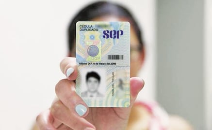 Cédula profesional deja de ser un documento de identificación oficial; CURP es la "fuente única de identidad"