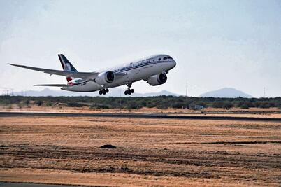 Fuerzas Armadas, garantía de paz y soberanía: EPN