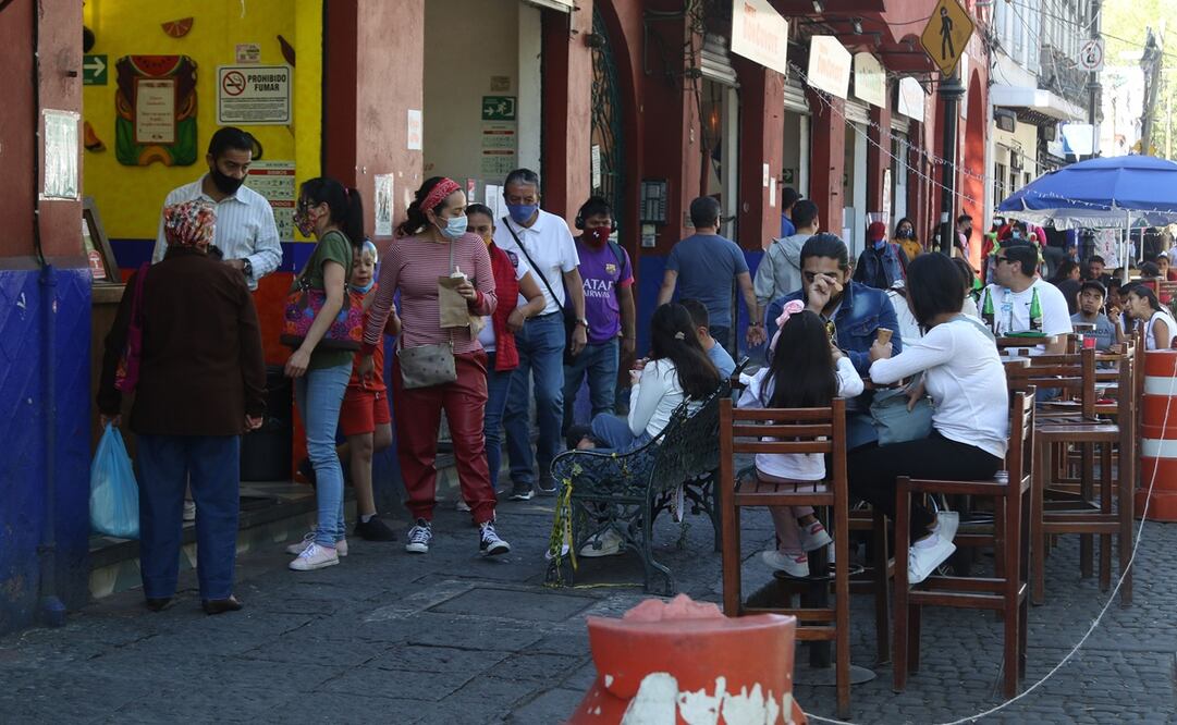 La atención al aire libre en Coyoacán ha sido favorable para contemplar el Centro Histórico de esta zona. Fotos: Carlos Mejía. EL UNIVERSAL