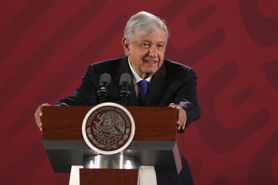 Paquete Económico aumenta a 111 mil 990 pesos el salario de AMLO para 2020
