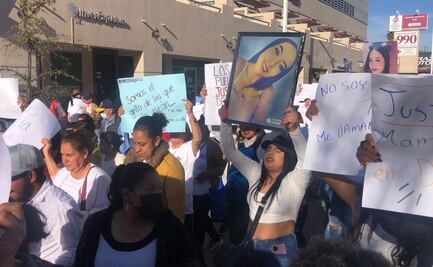 Familias de víctimas de meningitis marchan para exigir justicia en Durango