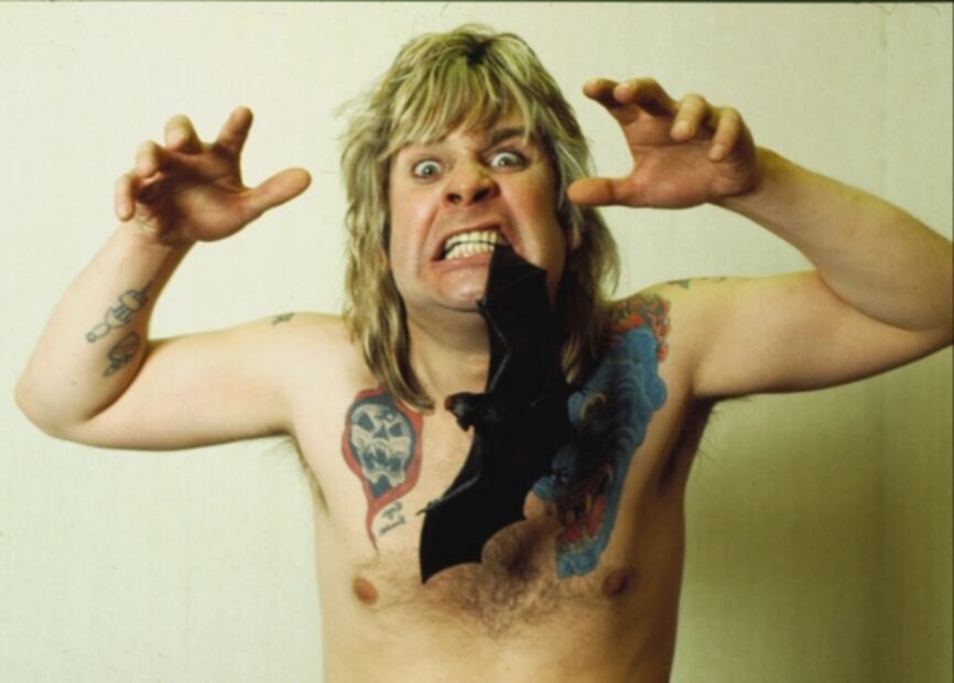 El Parkinson no detiene al llamado Príncipe de las Tinieblas, Ozzy Osbourne