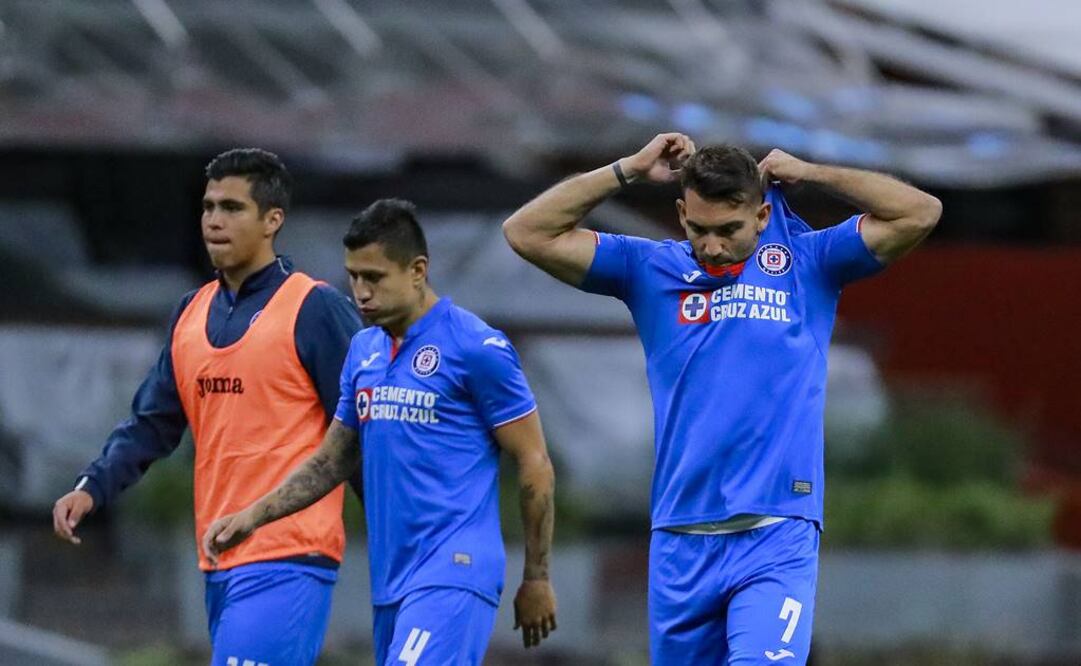 Jugadores de Cruz Azul tras la eliminación de Copa MX FOTO/IMAGO7