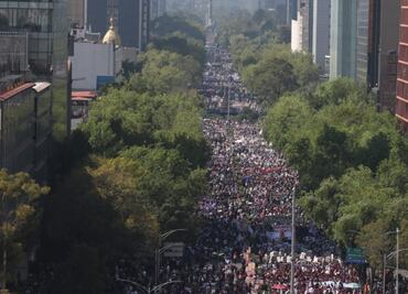 Asisten 1.2 millones a marcha de AMLO; Sheinbaum reporta saldo blanco
