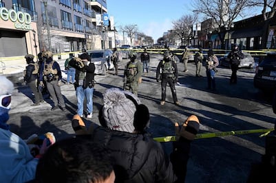 VIDEO: Agentes federales matan a otra persona en medio de redadas en Minneapolis; "sospechoso estaba armado", dice DHS