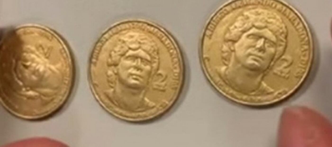 Conoce los primeros billetes y monedas con imágenes de Maradona