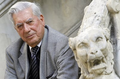 Vargas Llosa se convierte en el nuevo miembro de la Academia Francesa