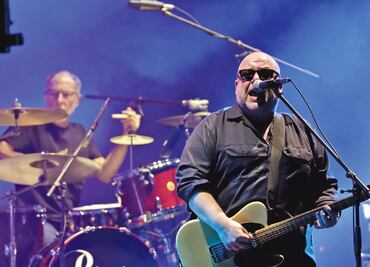 Pixies actúa para fans de ayer y de hoy
