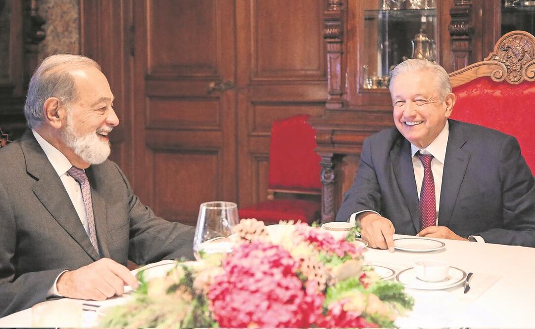 El presidente Andrés Manuel López Obrador se reunió ayer por la mañana con el empresario Carlos Slim, en Palacio Nacional. Foto: Presidencia.