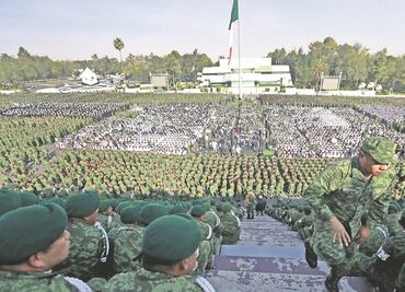 AMLO convoca a los militares a acabar con la inseguridad