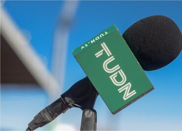 Excomentarista estelar de TUDN es nuevo fichaje de Univisión