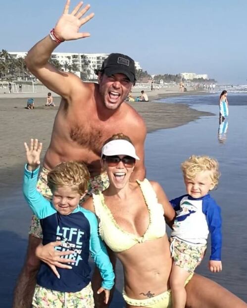 Gaby Crassus rompe en llanto al recordar la muerte de su esposo, el actor Rodrigo Mejía