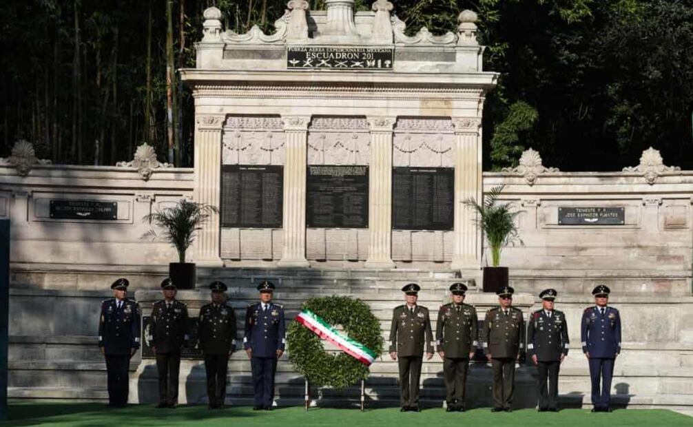 Secretario de la Defensa encabeza 80 aniversario del regreso del Escuadrón 201. Foto: Carlos Mejía / EL UNIVERSAL