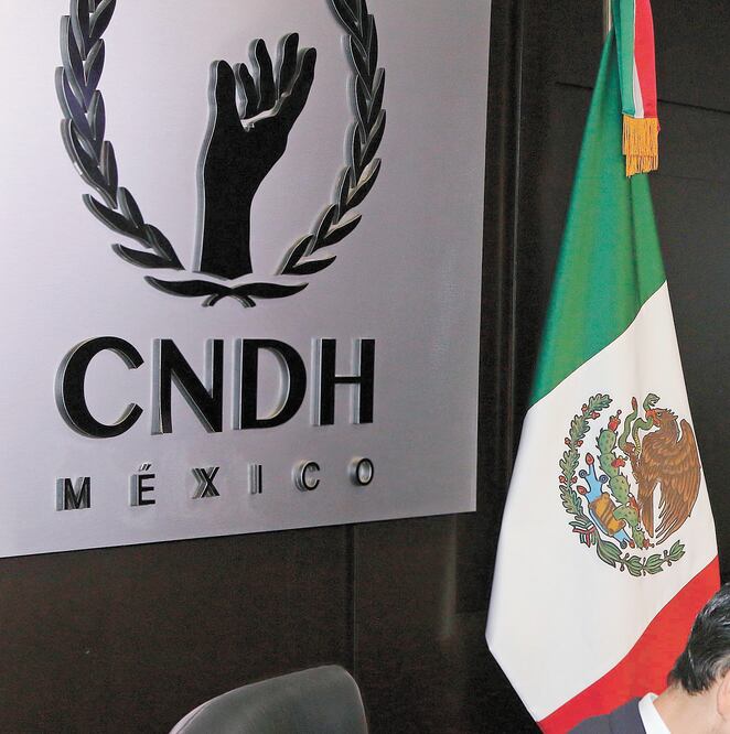 Diálogo. La CNDH pidió al gobierno federal y a las instituciones de salud llegar a acuerdos. ARCHIVO EL UNIVERSAL