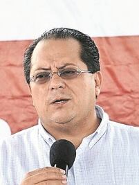 Manuel Andrade apuesta cargo y pierde