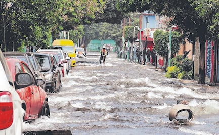 Tomará 36 horas tapar megafuga de agua en Iztapalapa 